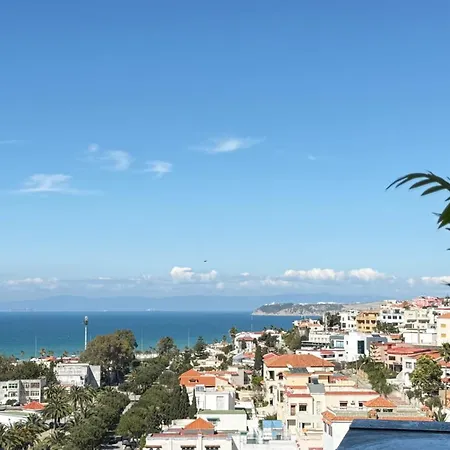 Appartement Confort Vue Mer I Piscine Et Parking I Exclusivement Aux Familles Tangier Exterior photo